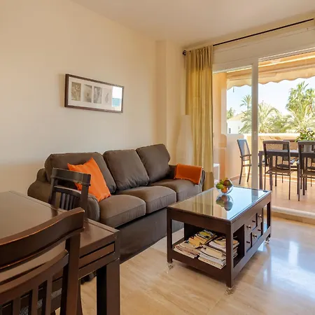 شقة Seaview For 4 ماربيا