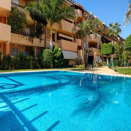 Seaview For 4 شقة
